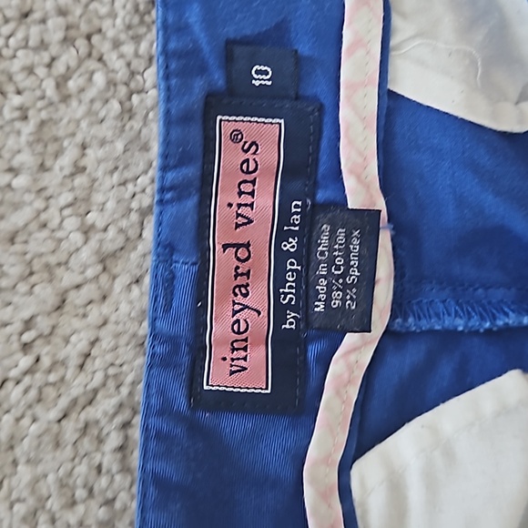 Vineyard Vines women's blue chino shorts size 10 - Picture 2 of 3